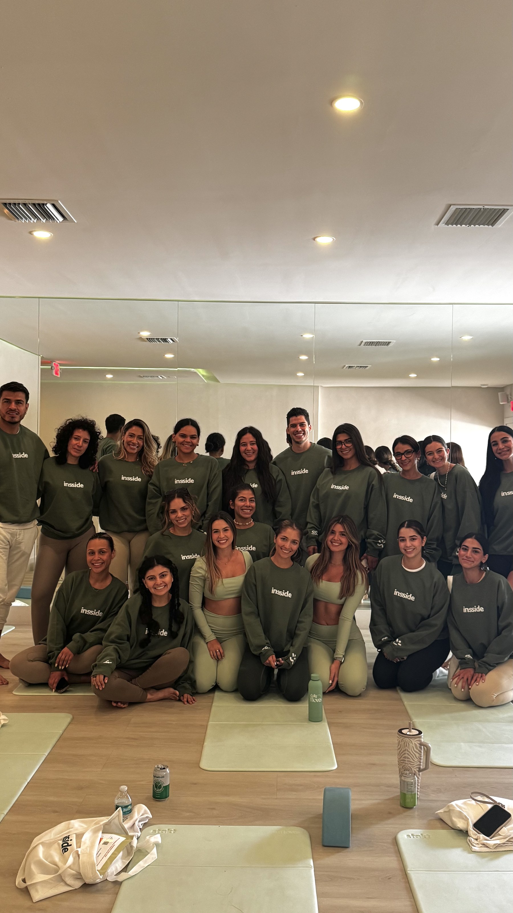 Steph en una experiencia presencial con su comunidad